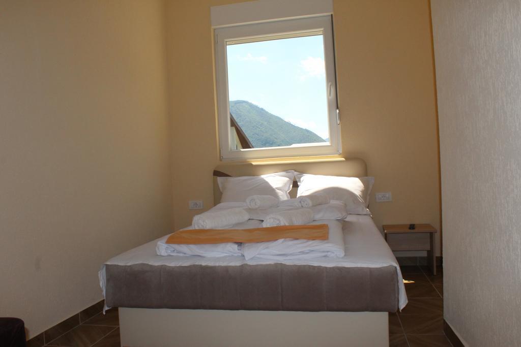 Guesthouse Eko Piva Plužine Eksteriør bilde